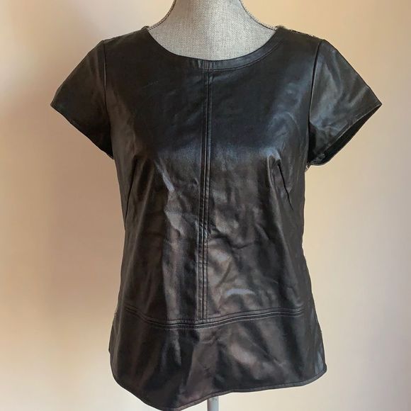 🌈 3/$20 White House black market faux leather multimedia shirt sleeve top - Picture 2 of 6